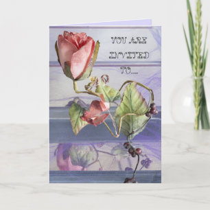 Convite de aniversário com rosa rosa e roxo cor-de