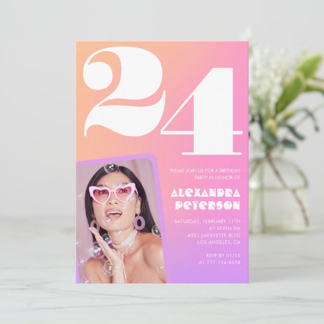 Convite de aniversário de 24 anos com gradiente ro (Em pé/Frente)