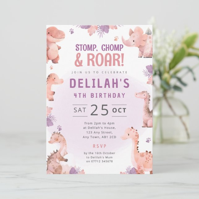 Convite de Aniversário de Dinossauro Rosa para Men (Em pé/Frente)