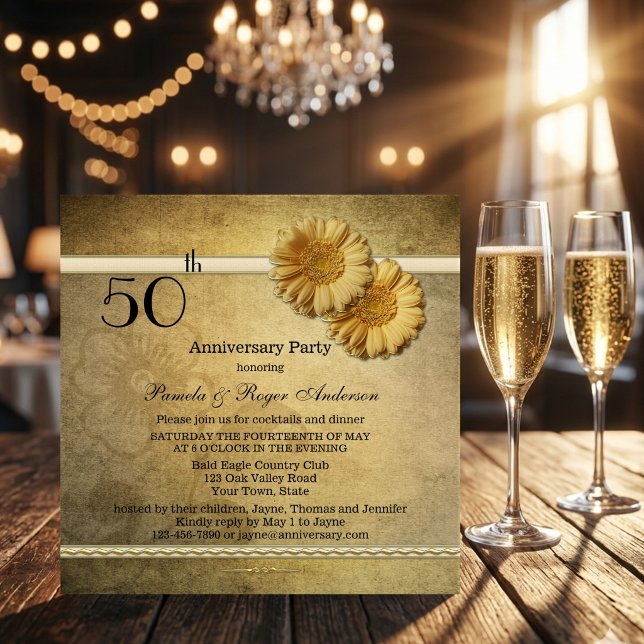 Convite de Aniversário de Flores de Margarida Vint (Elegant anniversary party invitation in vintage style with golden daisies on a burlap background)