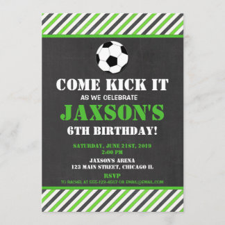 Convite de aniversário de futebol negro verde