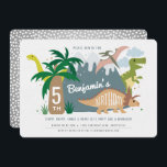 Convite de aniversário do Dinossaur<br><div class="desc">Pare,  chomp,  rosnando e rugindo com este divertido e colorido convite de dinossauros brancos. Competir com montanhas,  vulcões,  trex,  árvores e muito mais!</div>