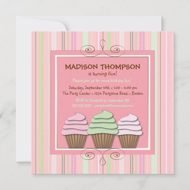 Convite de aniversário doce do cupcake da menina (Frente)