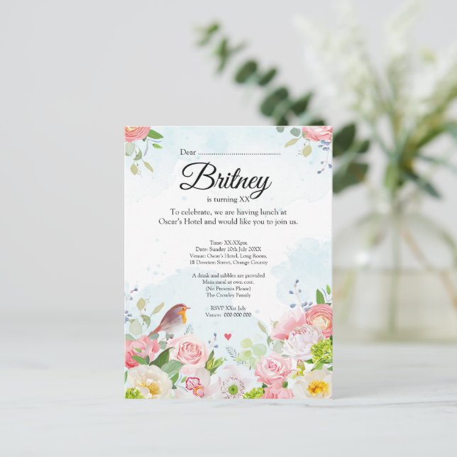 Convite de Aniversário Feminino Personalizável – E (Em pé/Frente)