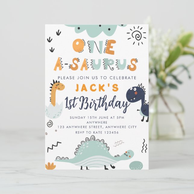 Convite de Aniversário One A - Saurus Kids 1st (Em pé/Frente)