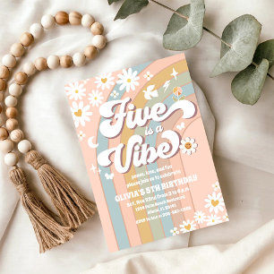 Convite de Aniversário Retro Daisy Rainbow