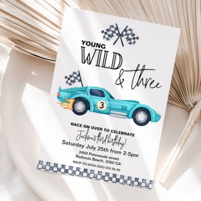 Convite de aniversário YOUNG Wild e THREE (Young wild and three race car birthday invitation)