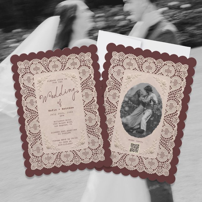 Convite de Casamento Borgonha em Renda Vintage (Vintage Lace Doily Burgundy Wedding Invitatio)