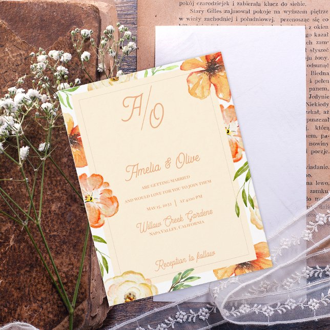 Convite de Casamento com Monograma Floral do Jardi (Soft Peach Garden Meadow Florals Monogram Save the Date | Watercolor Floral Wedding Save the Date)