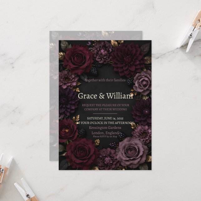 Convite de Casamento com Rosas Roxas Escuras e Mal (Frente/Verso In Situ)