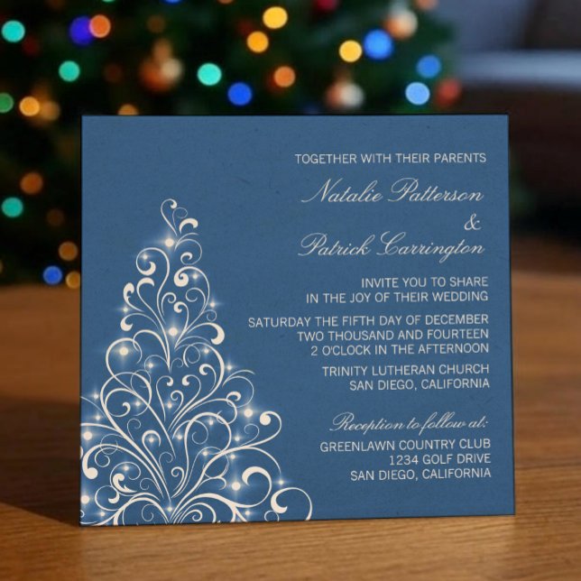 Convite de casamento de Árvore de Férias Sparkasse (Blue Sparkly Holiday Tree Wedding Invitation)
