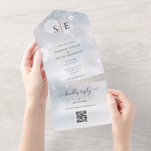 Convite de Casamento de Inverno com Monograma QR C (Aba destacável)