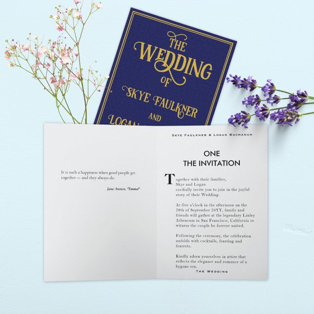 Convite de Casamento de Livro Dourado Azul Único (Folded book invitation with blue cover.)