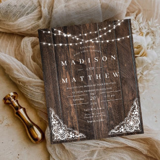 Convite de Casamento de Madeira Rústica com Renda