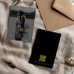 Convite de Casamento de Script com Código de Foto<br><div class="desc">Este design de convite de casamento minimalista e personalizado apresenta a sua própria fotografia e o seu próprio código QR personalizado. Este convite permite que você compartilhe todos os detalhes importantes do seu grande dia de uma forma simples, mas elegante. O convite mostra sua própria foto e tem texto em...</div>