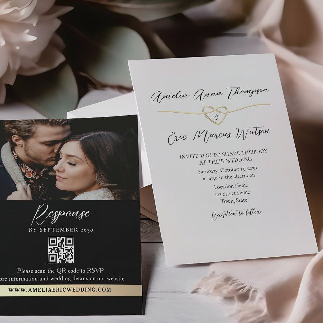 Convite de Casamento Elegante Preto e Branco com Q (Criador carregado)
