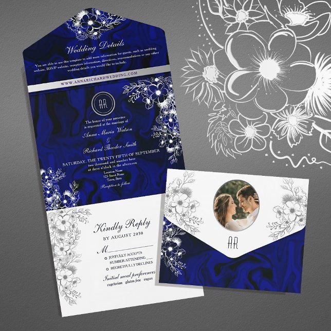 Convite de Casamento Floral Azul Real Romântico (Criador carregado)