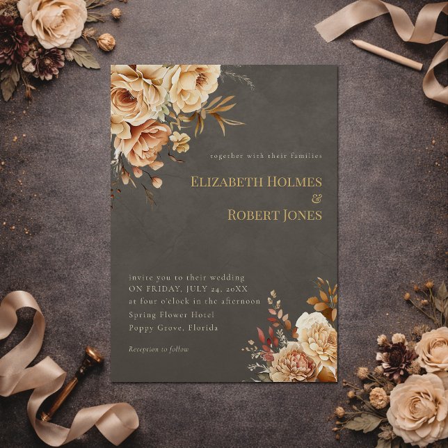 Convite de Casamento Floral Bege Elegante (Elegant Taupe Floral Wedding Invitation on a dark table with flowers)