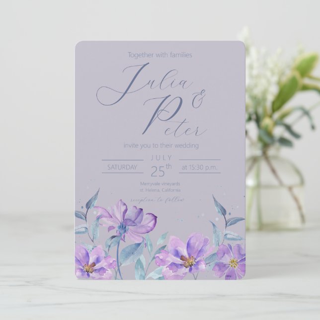 Convite de casamento floral com aguarela roxa (Em pé/Frente)