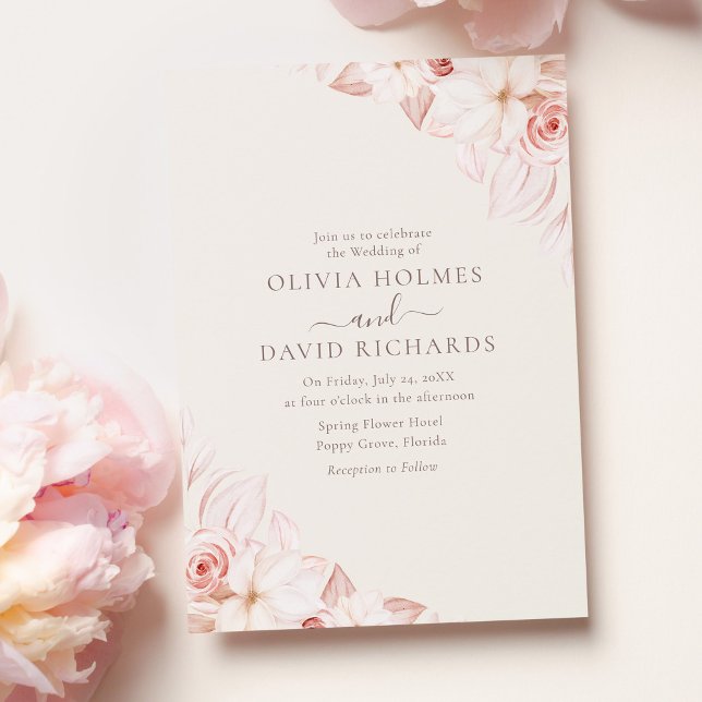 Convite de Casamento Floral Rosa Cor de Blush (Romantic Beige and Pink Roses Wedding Invitation on pink table with pink roses.)