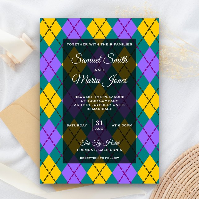 Convite de Casamento Mardi Gras Amarelo Roxo Argyl (Criador carregado)