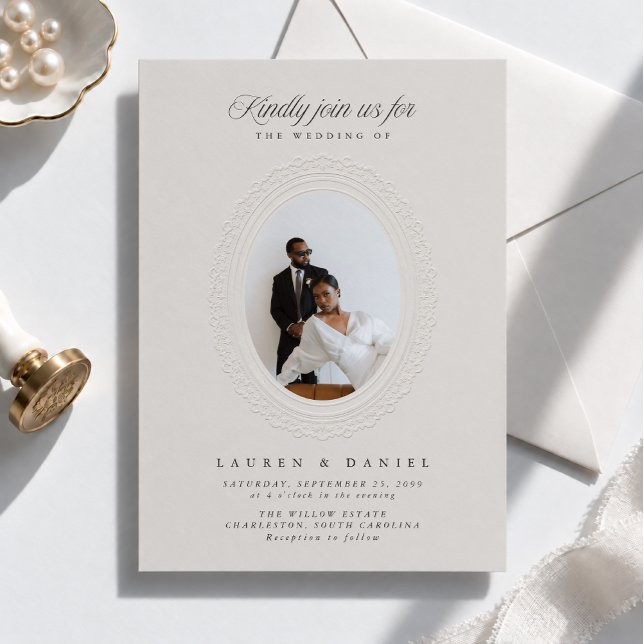 Convite de Casamento Oval com Relevo Falso Vintage (Criador carregado)