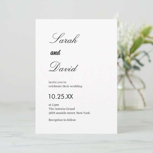 Convite de casamento preto e branco com letra de c (Em pé/Frente)