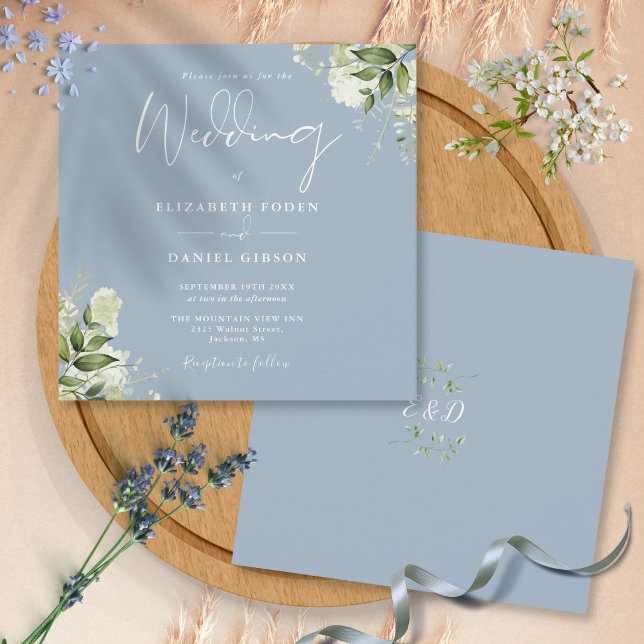 Convite de Casamento Quadrado Monograma Floral Azu (Dusty Blue Greenery Floral Monogram Square Wedding Invitation)