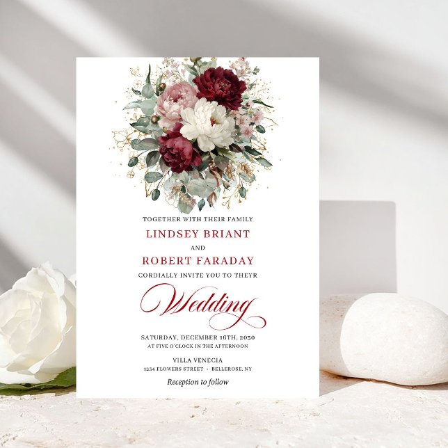 Convite de Casamento Rustic Burgundy e Flores Bran (Rustic Burgundy and White Flowers Wedding Invitation)