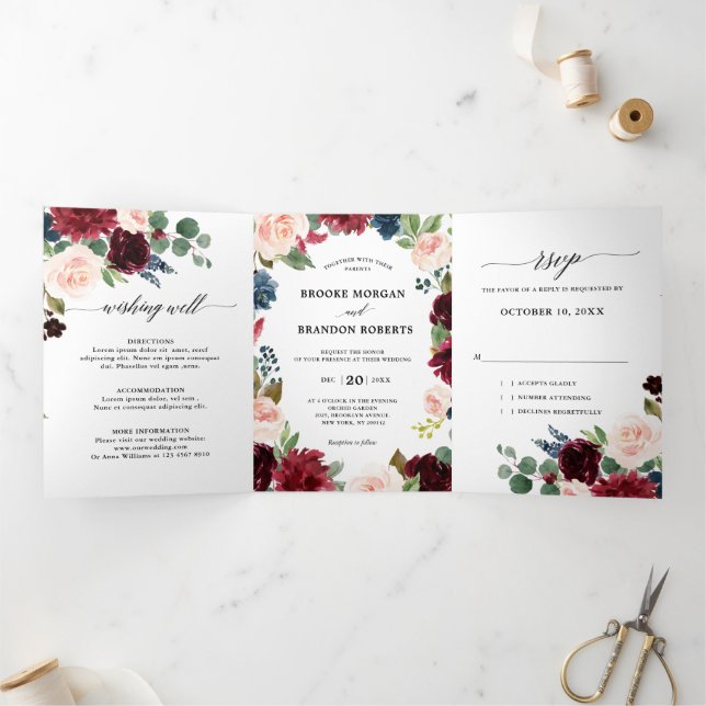 Convite de Casamento Trifold Vermelho Borgonha Mar (Dentro)