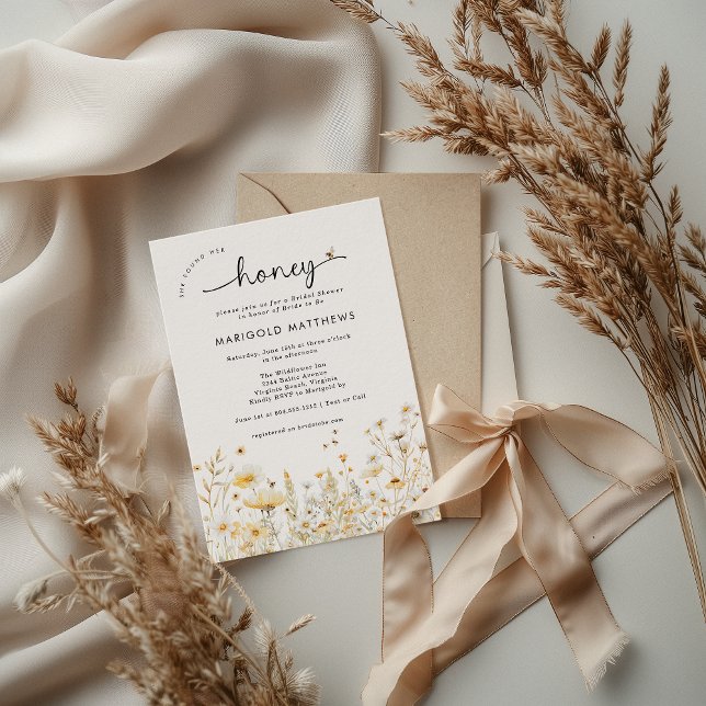 Convite de Chá de Noiva Ela Encontrou Seu Mel (She found her Honey Wildflower Bridal Shower Invitation )