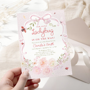Convite de Chuvinha de Bebê Floral Joaninha