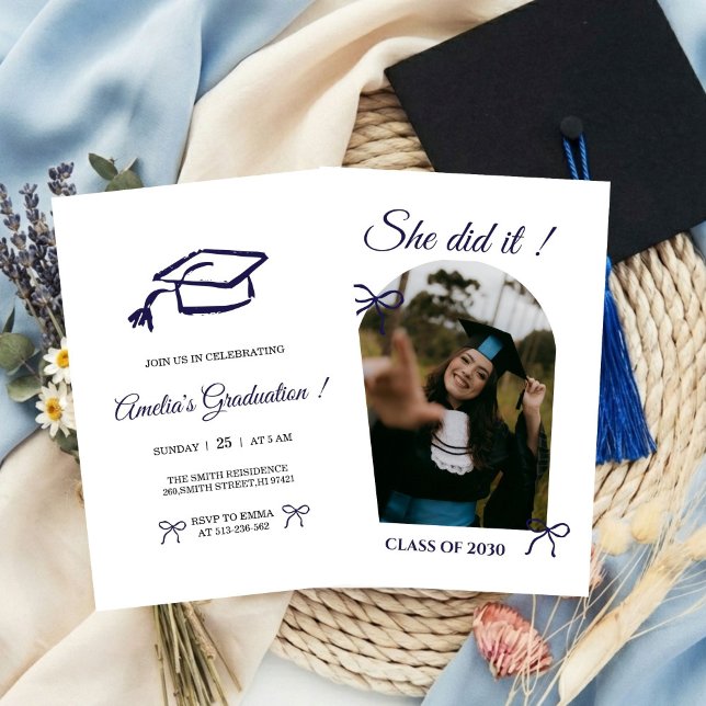 Convite de festa de formatura com laço desenhado à (Criador carregado)