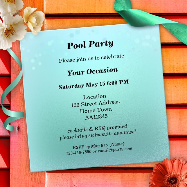Convite de festas de Piscina de Espumante de Aqua  (Elegant invitation in aqua teal and marine blue with sparkling lights or bokeh - summer pool party)