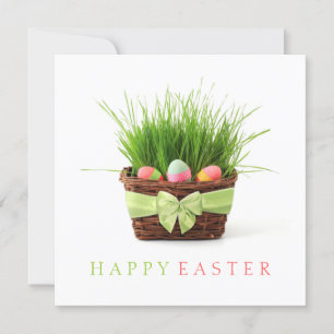 Convite de festas do piquenique da cesta da pásco