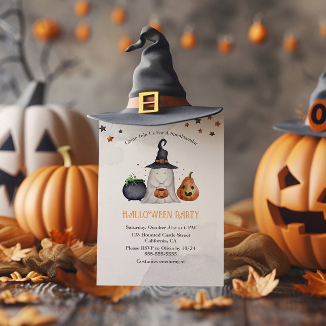 Convite de festas Personalizado do Fantasma Ghost  (Cute Ghost Halloween Custom Party Invitation on a rustic table with Halloween decoration)