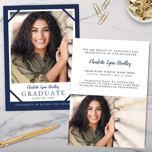 Convite de Formatura Azul Marinho com 2 Fotos Eleg (Modern elegant navy blue graduation announcement with 2 photos and trendy modern minimalist card)