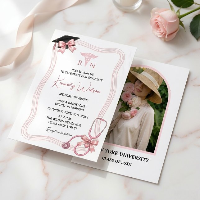 Convite de Formatura de Enfermagem Editável com Fo (Editable Nursing Graduation Invitation with Photo #pinkbowblackcap #nursing #medicalinvitation #chic)
