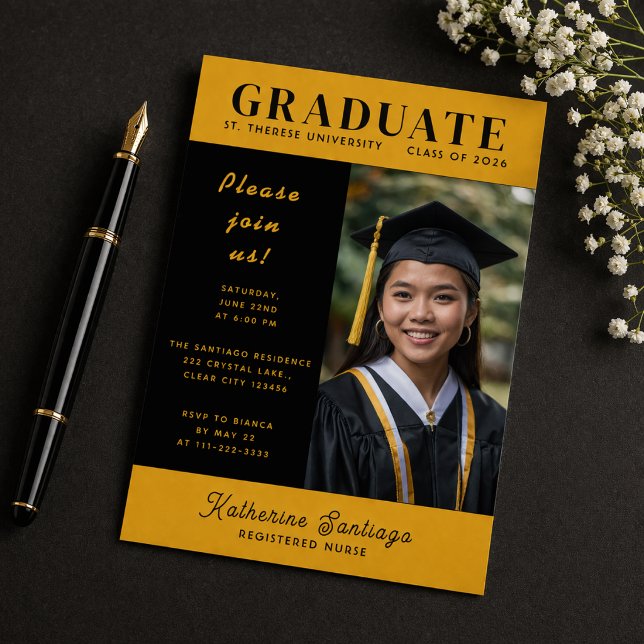 Convite de Formatura de Enfermagem Ouro Negro (Black gold nursing graduation invitation with photo Class of 2026 modern design)