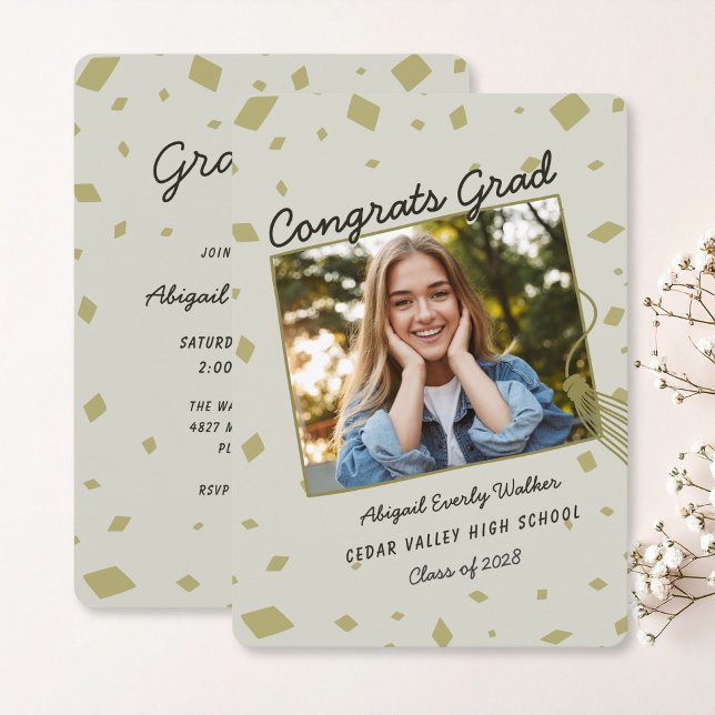 Convite de Formatura Desenhado à Mão em Dourado e  (gold and beige hand drawn graduate invitation and announcement card with photo)