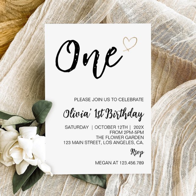 Convite de Fotografia Mínima Moderna para primeiro (Criador carregado)