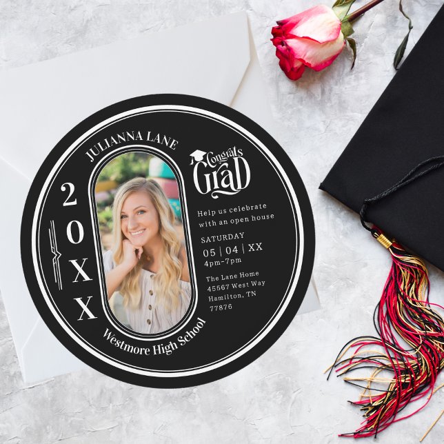 Convite de Fotografia para Graduação em Branco e P (Round Black and White Photo Graduation Invitation Announcement Art Deco Retro)