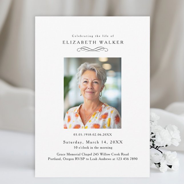 Convite de Funeral de Foto Branca Em Memória Carin (In Loving Memory White Photo Funeral Invitation)