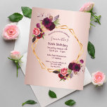Convite de ouro floral de Burgundy<br><div class="desc">Na frente: um convite para uma festa de aniversário de 50ª (ou qualquer idade). Um elegante e moderno rosa dourado falso plano metálico com uma falso estrutura geométrica dourada. Decorados com flores roxas escuras e burgueiras, rosas e penas do estilo "boho". Modelos para um nome e detalhes da festa. O...</div>