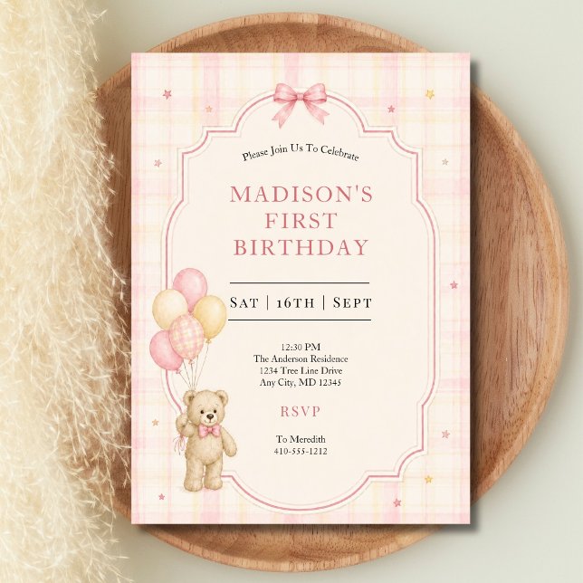 Convite de Primeiro Aniversário de Bebê Menina Urs (Pink Yellow Plaid Girl Teddy Bear 1st Birthday Invitation. Printed or Digital)