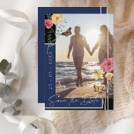 Convite de Save the Date de Foto de Flor Silvestre<br><div class="desc">Cartão de Save the Date de Foto de Flor Silvestre Boho Azul Marinho. Anuncie seu dia especial com este save the date boho azul marinho, apresentando flores silvestres românticas e um layout de foto que captura sua história. Com sua paleta profunda e clássica e detalhes florais modernos, é perfeito para...</div>