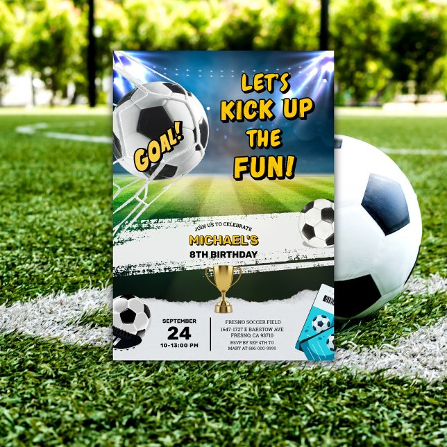 Convite Dê uma Festa de aniversário de Soccer Ball Boys di (Lets kick up some fun soccer kids birthday party invitation)