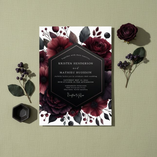 Convite Deep Red Floral Opulence Wedding (Criador carregado)