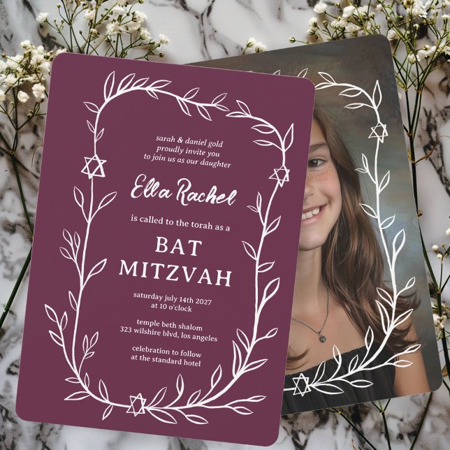 Convite Delicar Bar de FOTO PERSONALIZADO Botânico Bat Mit (Delicate Botanical CUSTOM PHOTO Bar Bat Mitzvah Invitation Purple White Hand Drawn Leafy Trendy
)