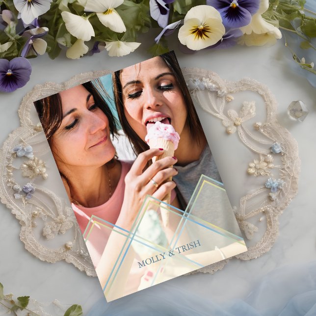 Convite Delicate Transparency Effect on Romantic Couple (Delicate Transparency Effect Romantic Couple Photo Wedding Invitation Card.)